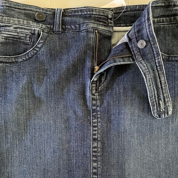 Tommy Hilfiger Straight Denim Jean Skirt New with Tag size 6 - Picture 3 of 11